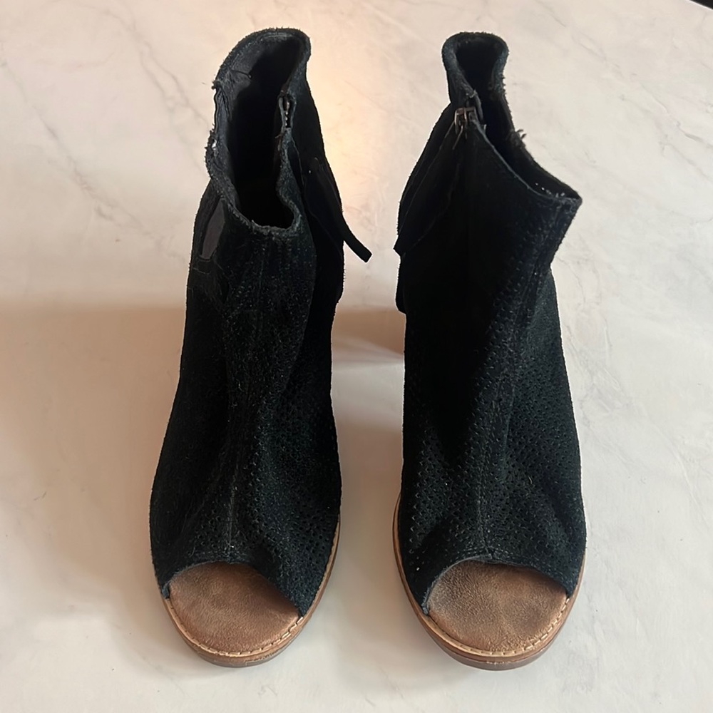 Toms black booties size 9
